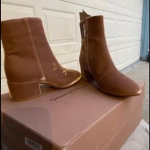 Flawless brand new Gianvitto Rossi ankle boots rose velvet GORGEOUS SIZE 5.5